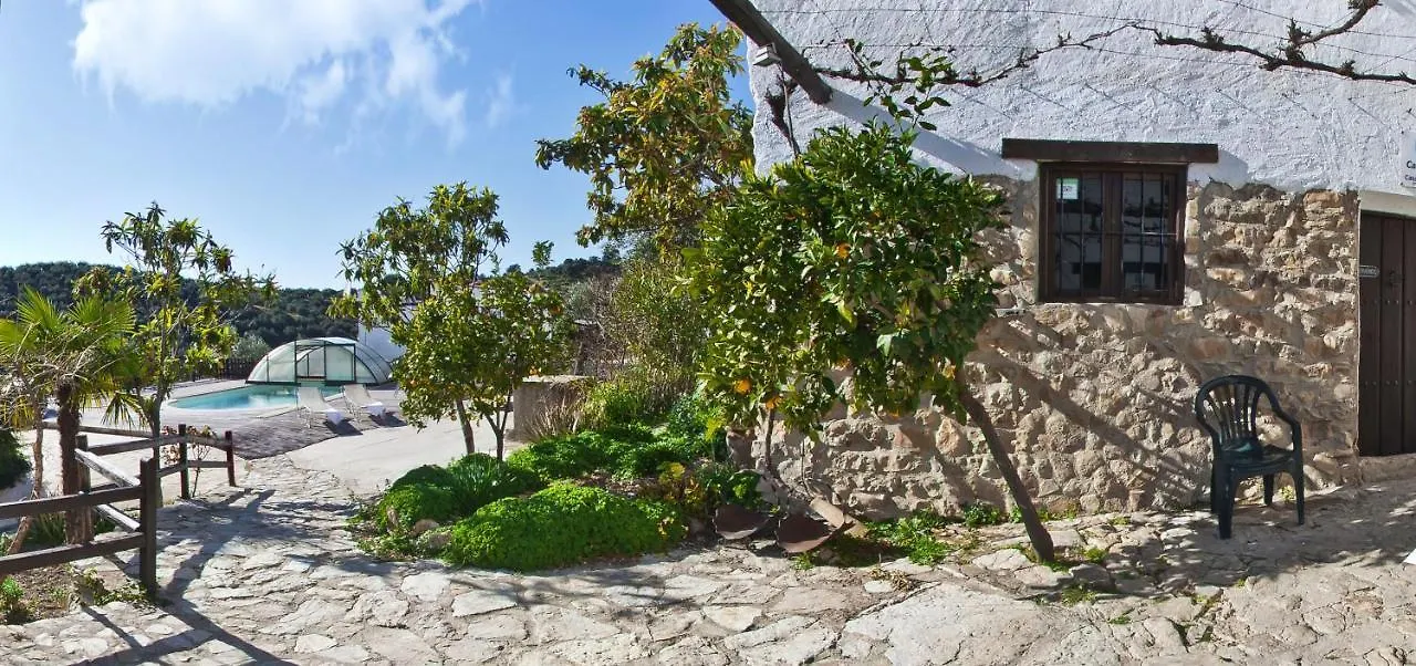 Elegant Villa In Granada With Pool And Garden